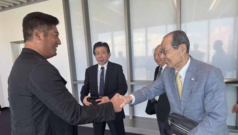 王貞治今抵台 辜仲諒理事長親自接機(棒協提供)